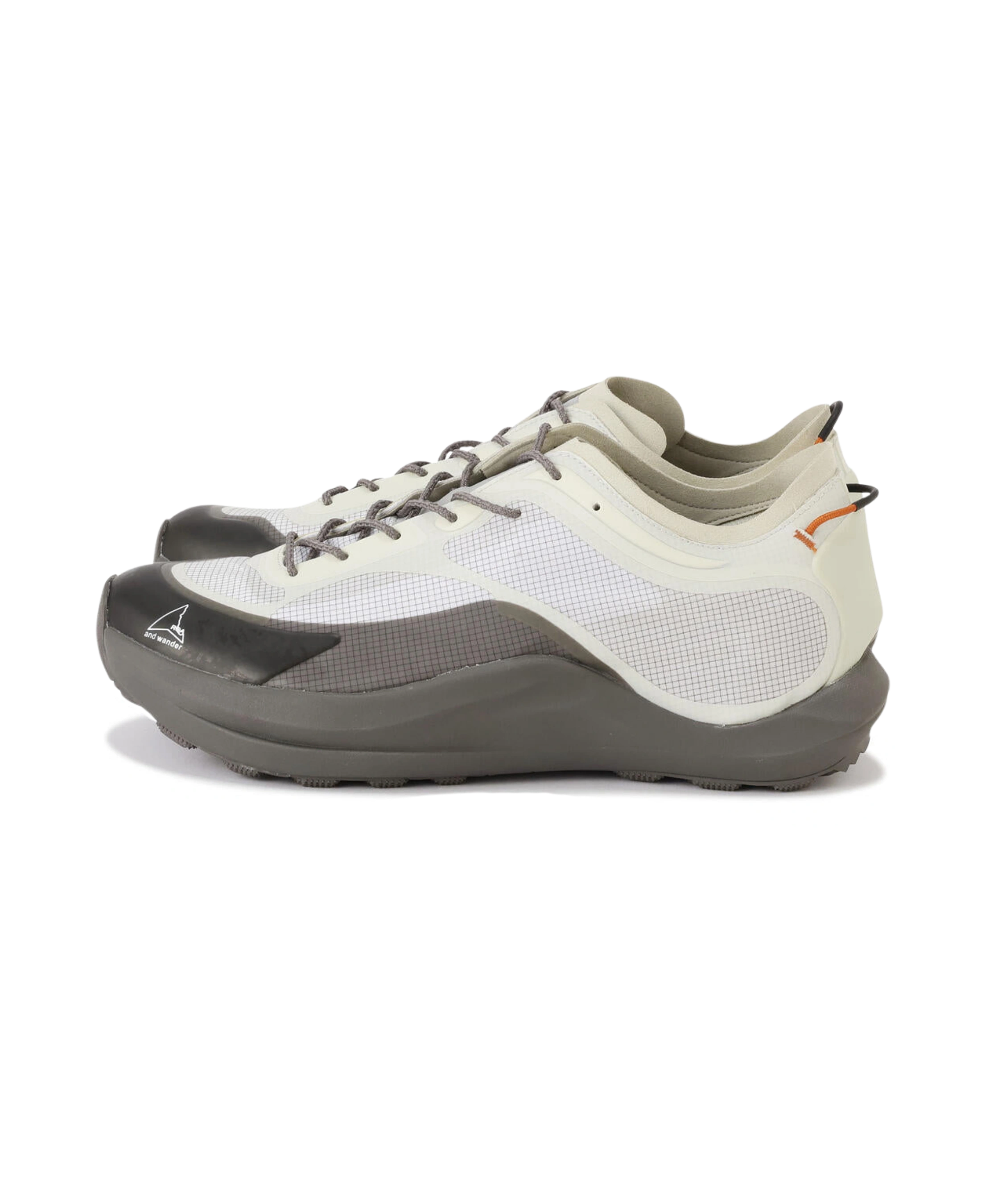 Zapatillas ROA x AND WANDER Sella Ripstop Off White con suela Vibram® - flat 2200 x 2700 transparente