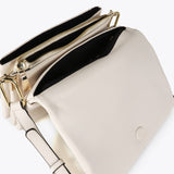 Bolso LOLA CASADEMUNT Bandolera Efecto Piel con 3 Compartimentos