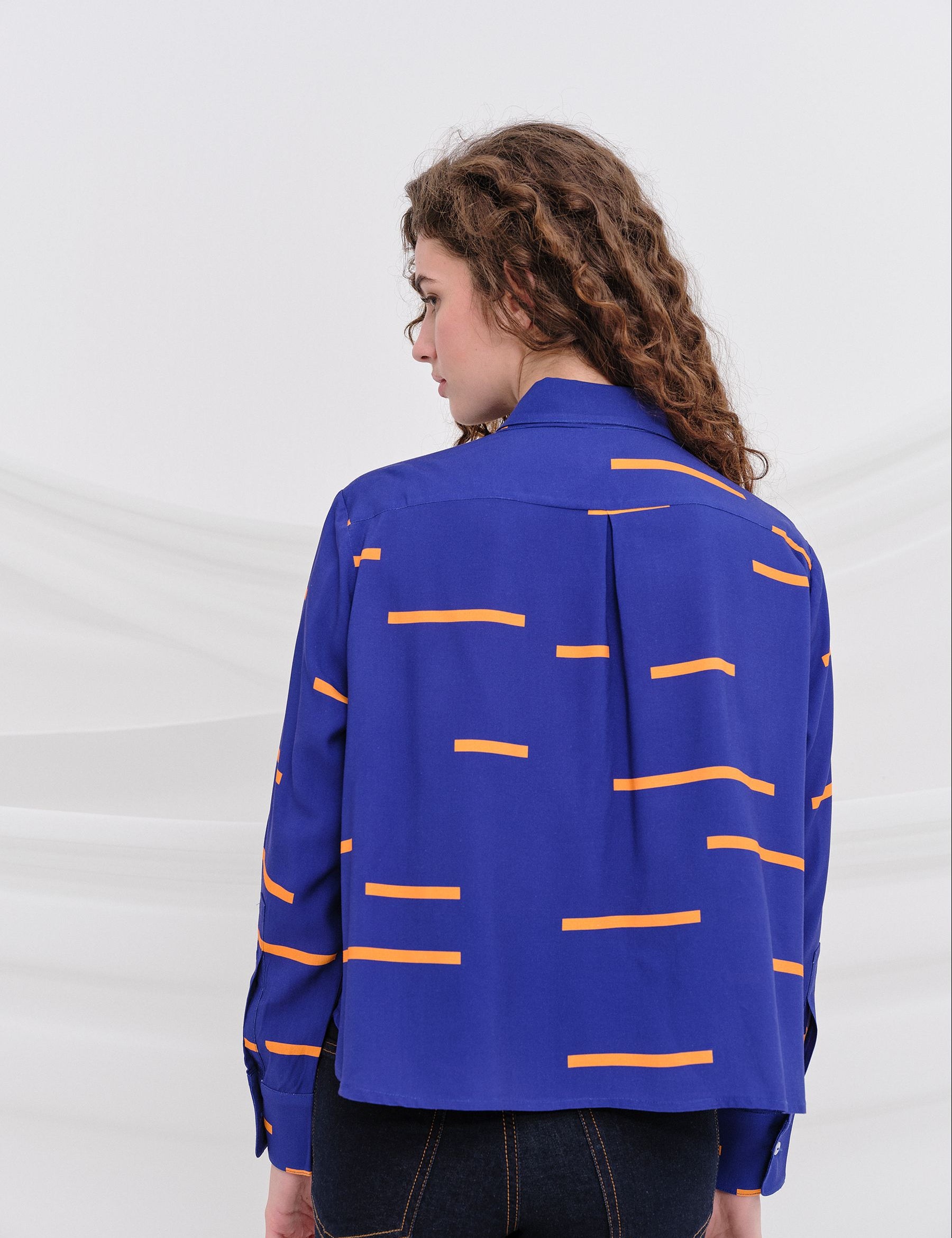 Camisa KUBRICK Azul Klein — fotografía oficial 2