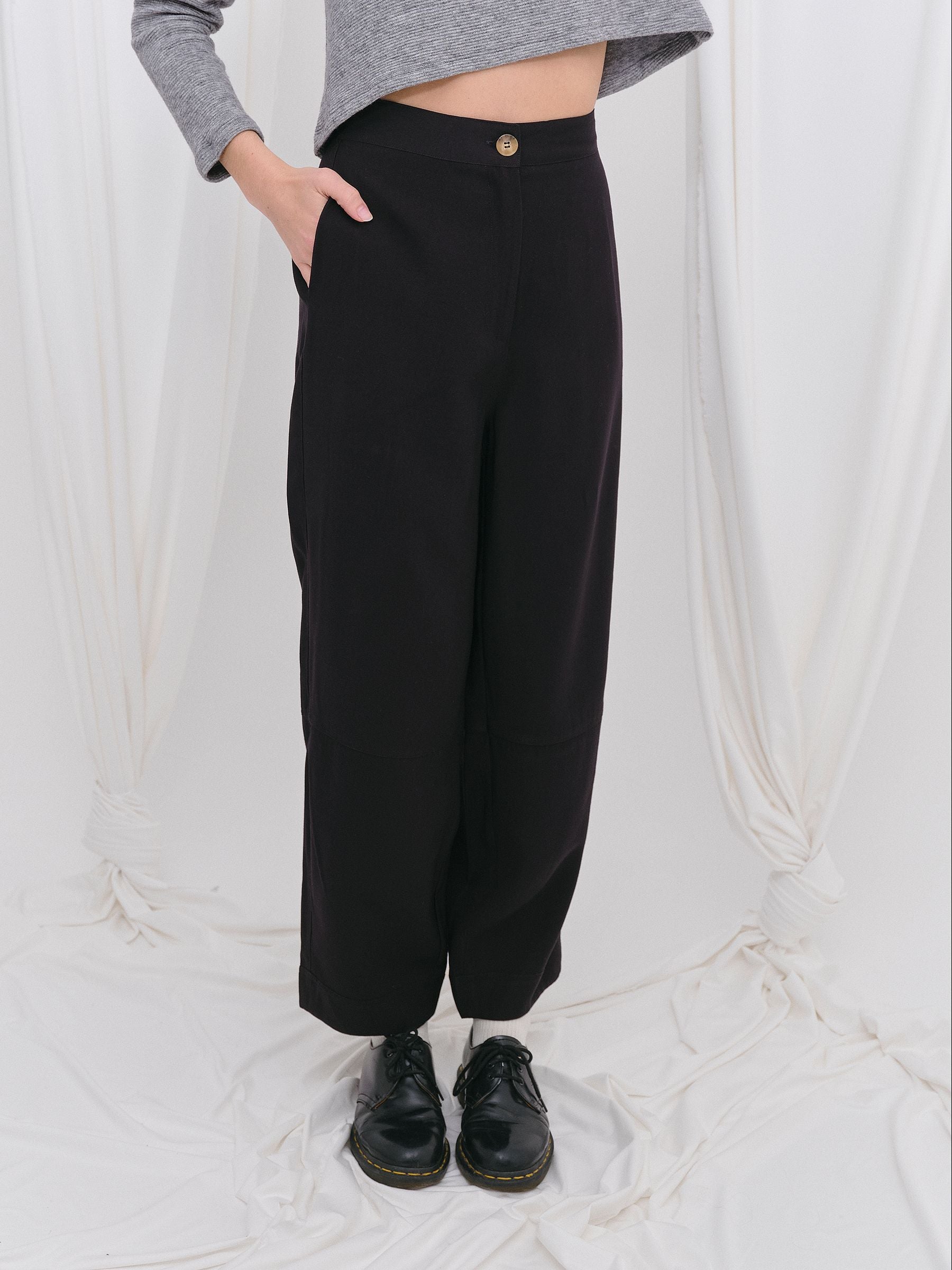 Pantalón KIRA Negro — fotografía oficial 1