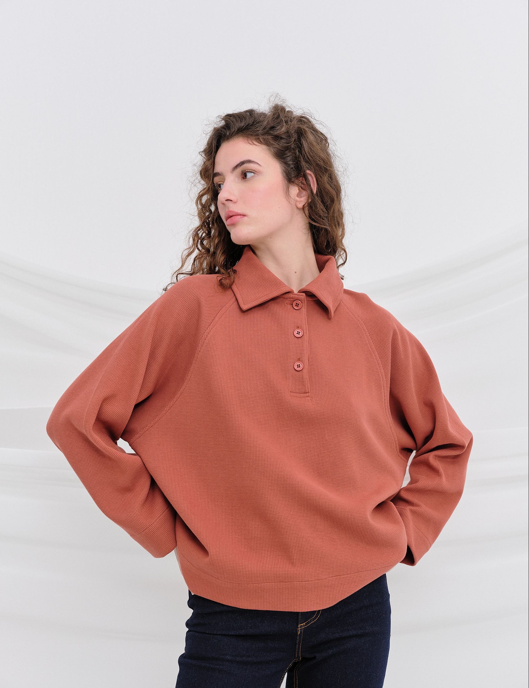 Sudadera IKALUK Teja — fotografía oficial 1