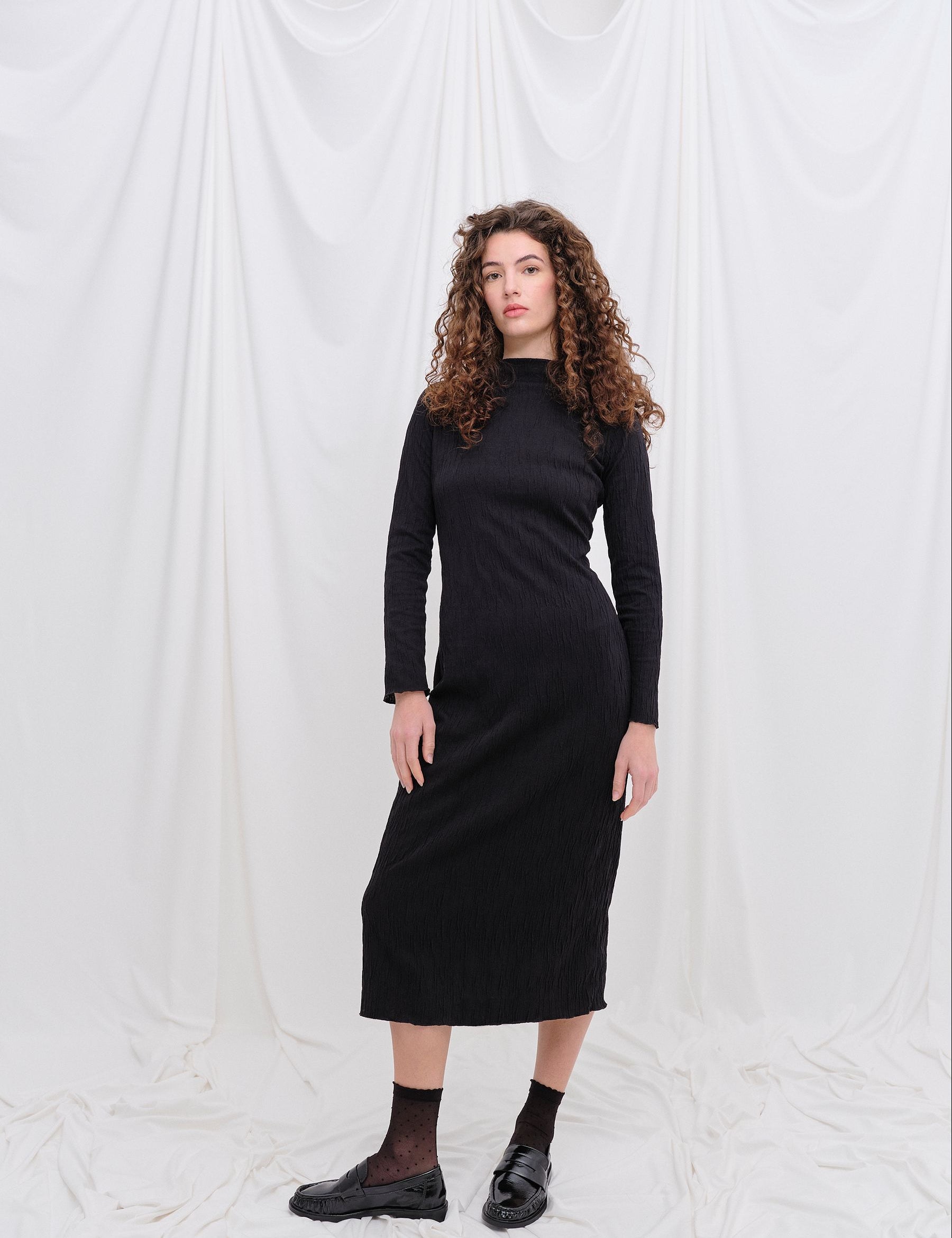 Vestido AMARUK Negro — fotografía oficial 1