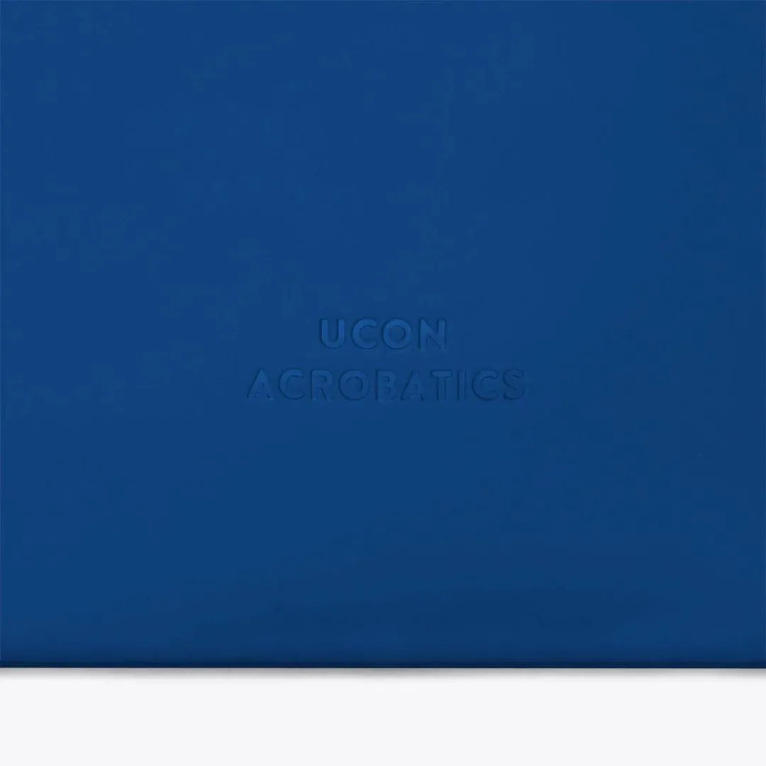 Bolso Riñonera Ucon Jona Medium Lotus Royal Blue - ECRU