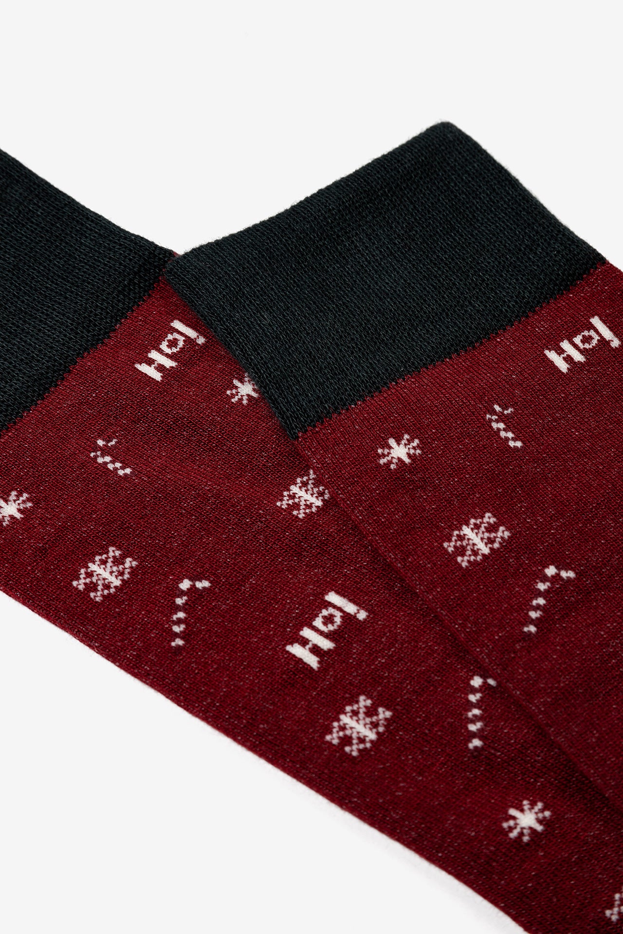 Calcetines TIFFOSI Paisley burdeos estampados — detalle del tejido y acabado