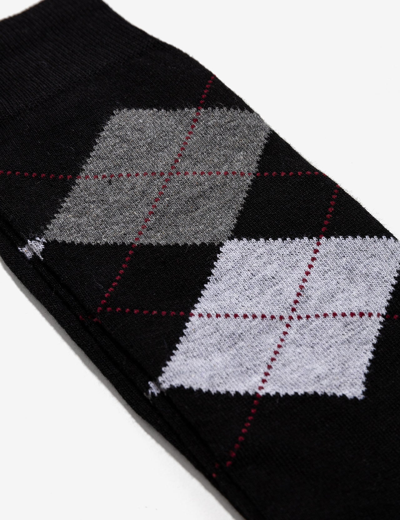 Calcetines TIFFOSI Paris negros de rombos, detalle del tejido y del estampado