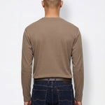 Camiseta de manga larga TIFFOSI Virgil beige, modelo espalda