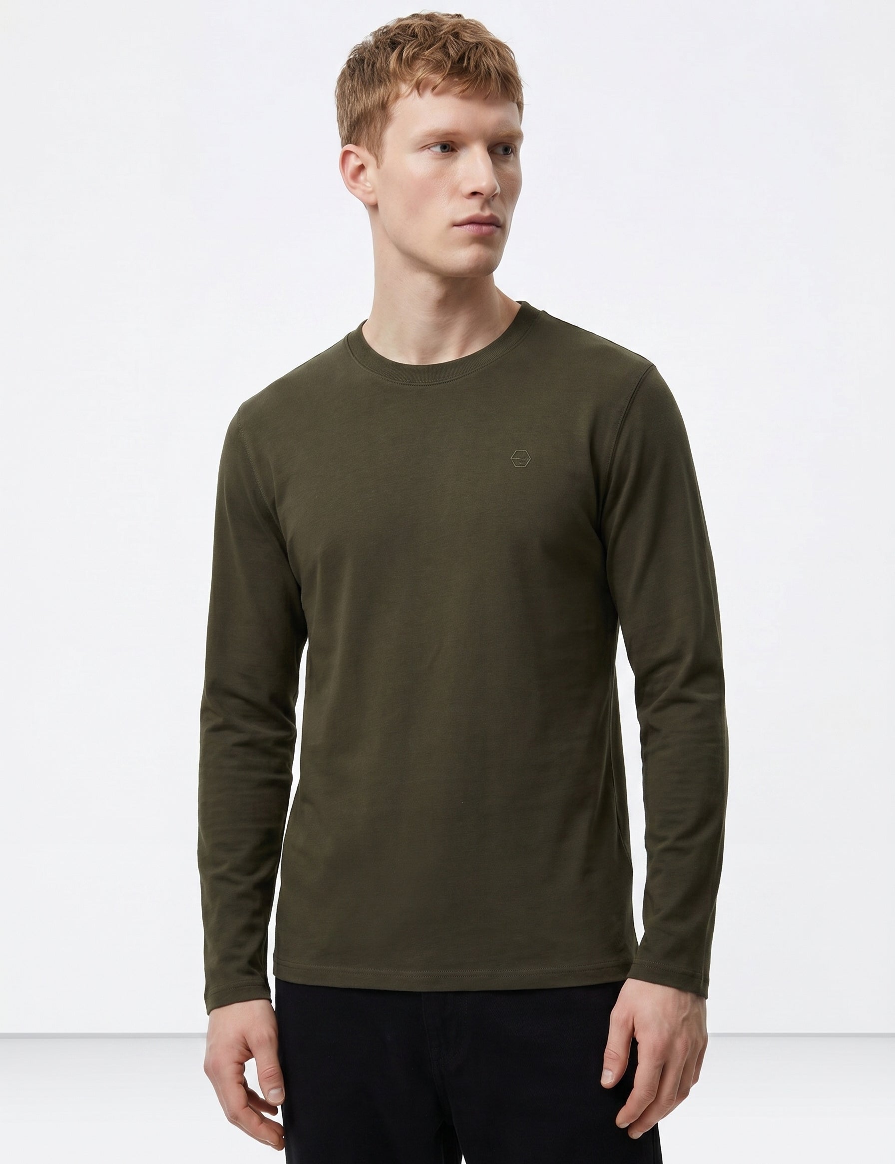 Camiseta de manga larga TIFFOSI Virgil verde oscuro, modelo vista alternativa