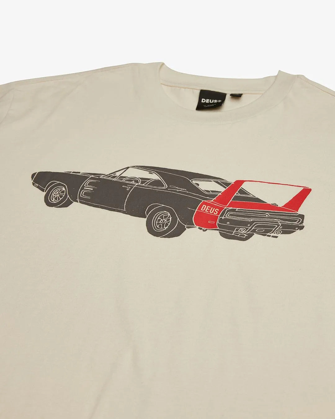 Camiseta Deus Ex Machina Charger Vintage White - ECRU