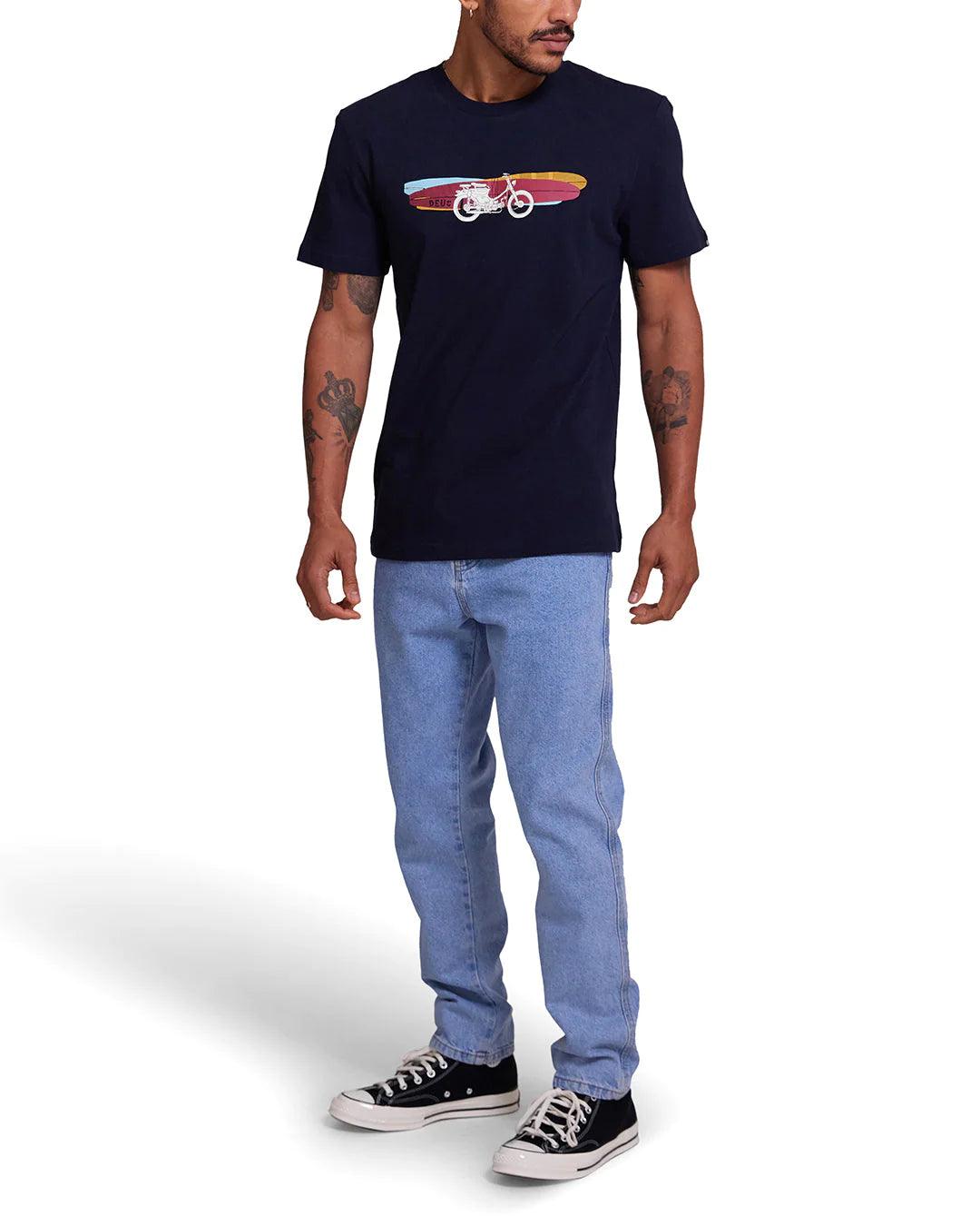 Camiseta Deus Ex Machina Classic Seasider Tee Navy - ECRU