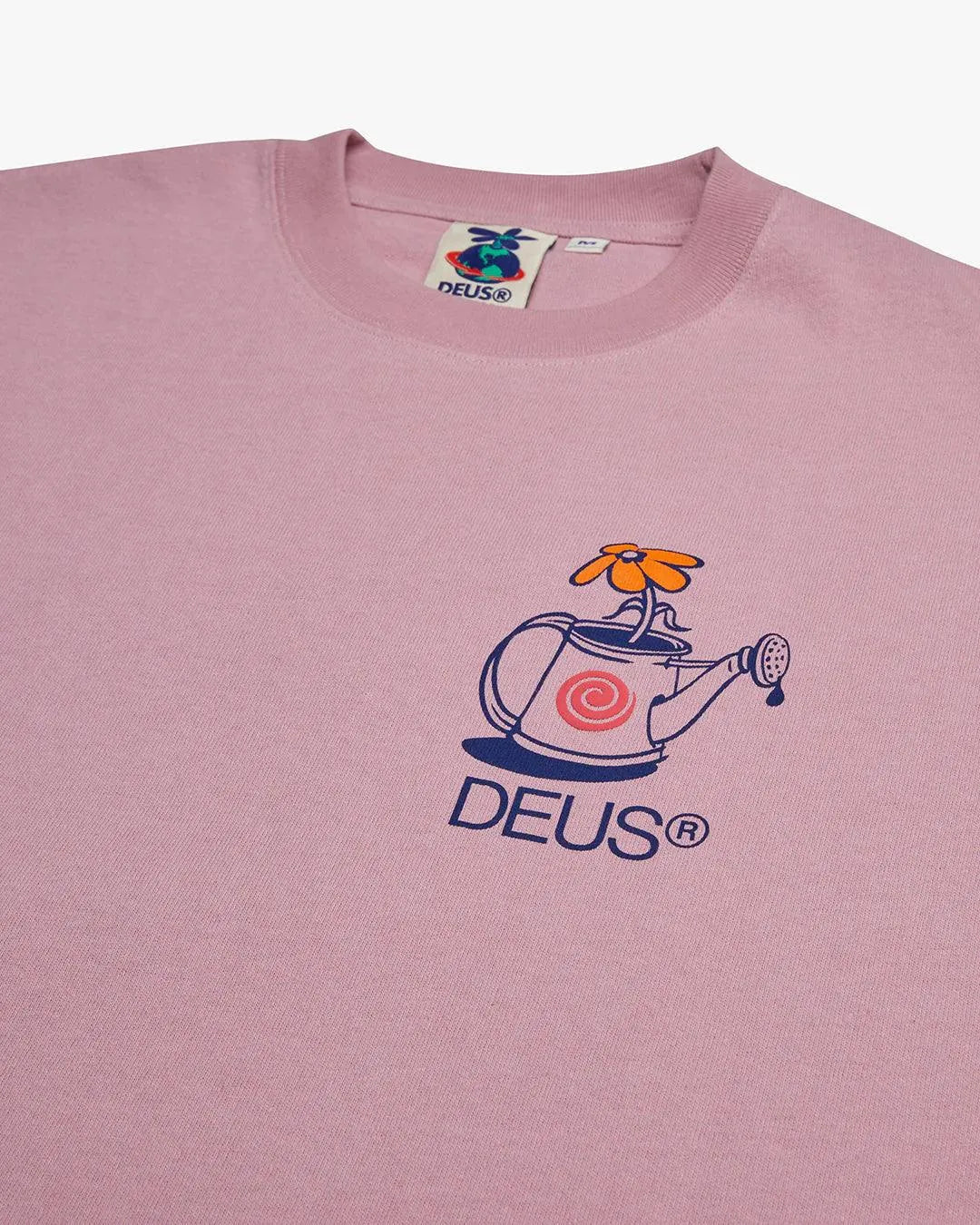 Camiseta Deus Ex Machina Trust Zephyr Pink - ECRU