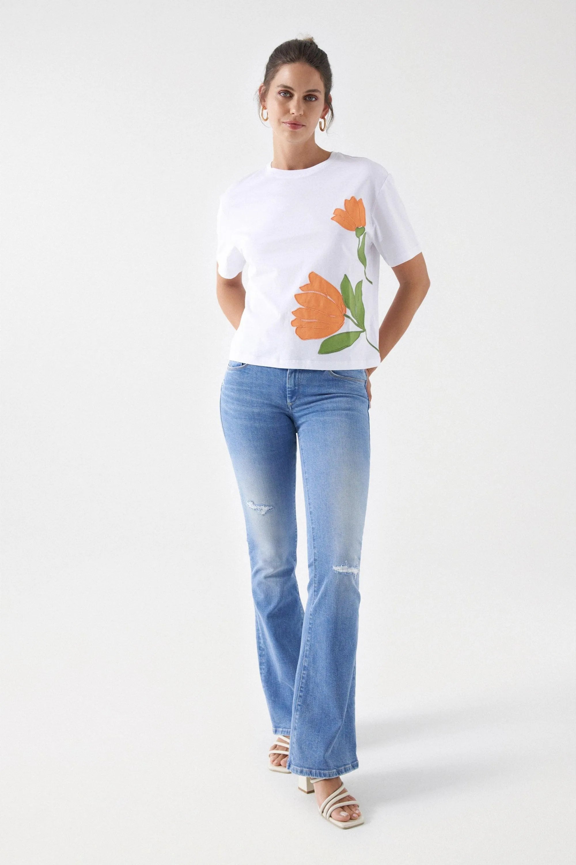 Camiseta Salsa Jeans Detalle Floral - ECRU