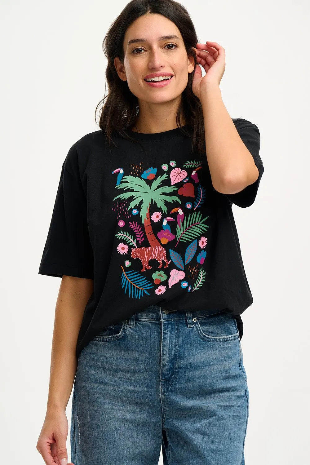 Camiseta Sugarhill Kinsley Relaxed Black Tigers & Toucans - ECRU