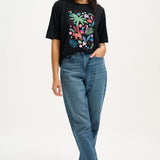 Camiseta Sugarhill Kinsley Relaxed Black Tigers & Toucans - ECRU