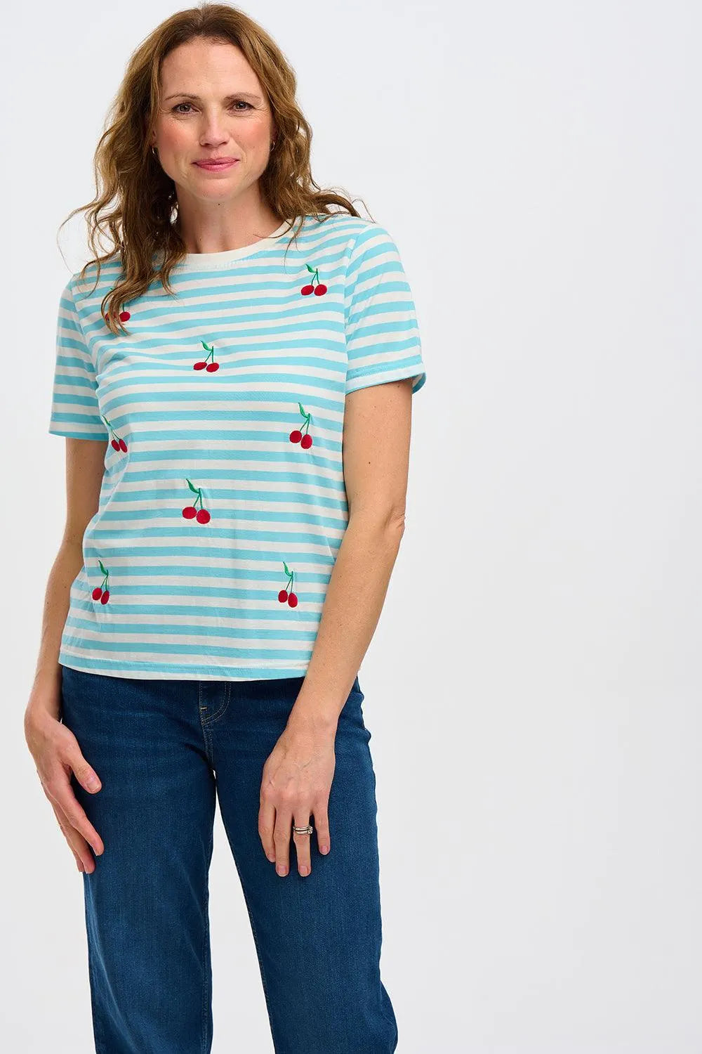 Camiseta Sugarhill Maggie Blue White Cherry Embroidery - ECRU