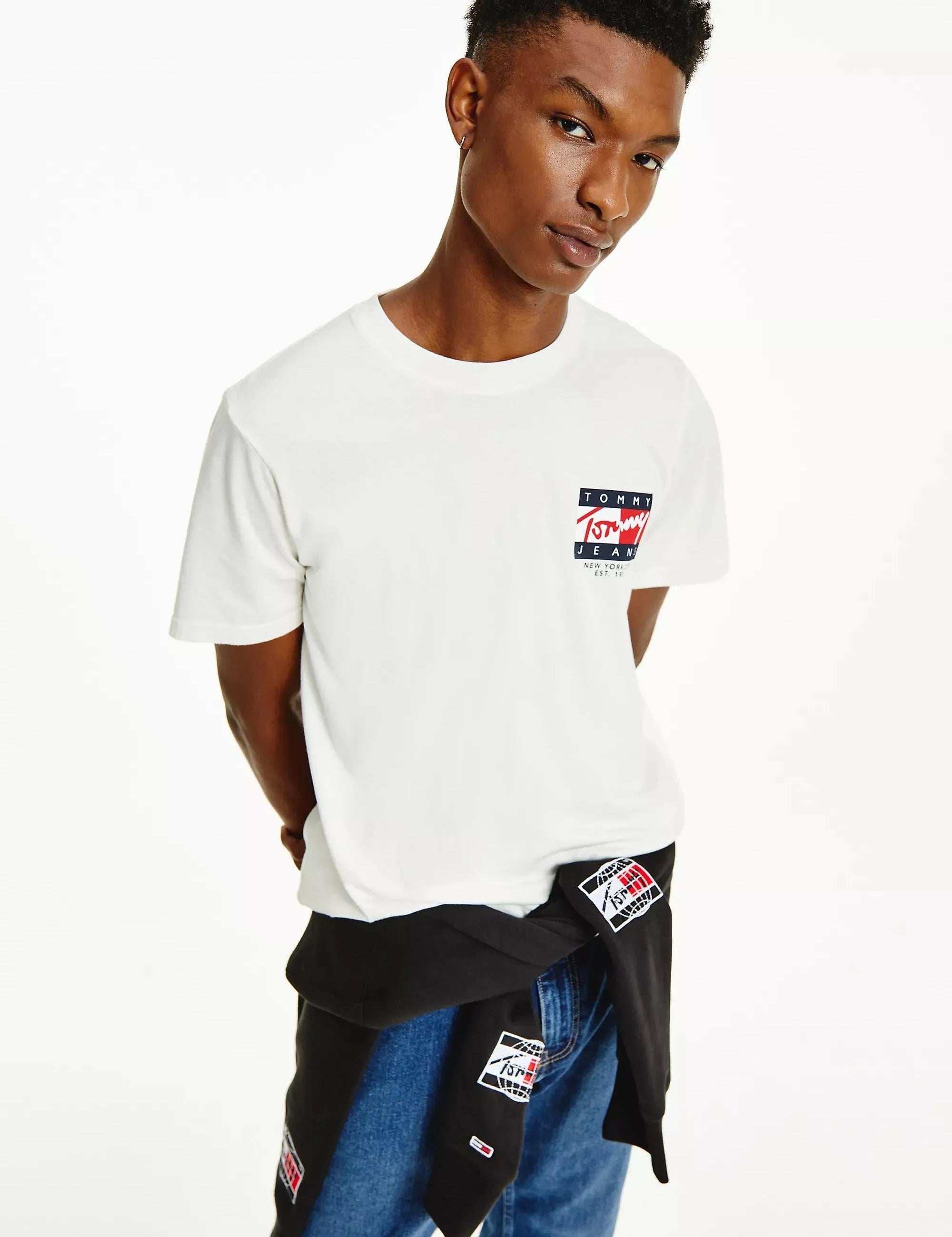 Camiseta Tommy Jeans Vintage Flag - ECRU