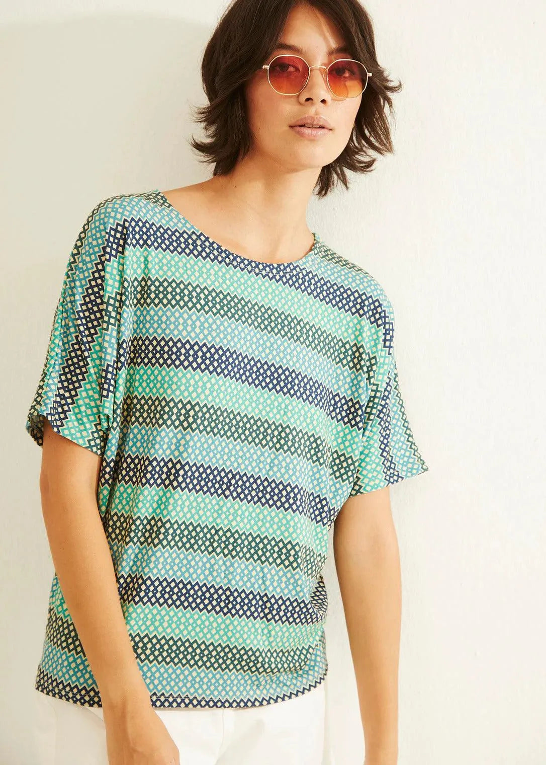 Camiseta Xantik Oversize Accordion Fresh - ECRU