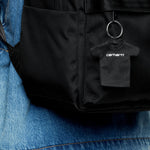 Llavero Carhartt WIP Mini Script T-Shirt Black en uso