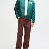 Chaqueta DEUS EX MACHINA Cutaway Racing Green — chaqueta abierta con modelo
