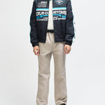 Chaqueta DEUS EX MACHINA Trife Life negra — vista frontal con modelo