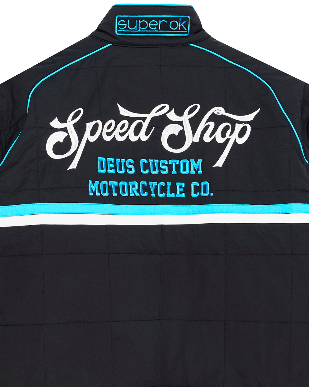Chaqueta DEUS EX MACHINA Trife Life negra — detalle del bordado posterior