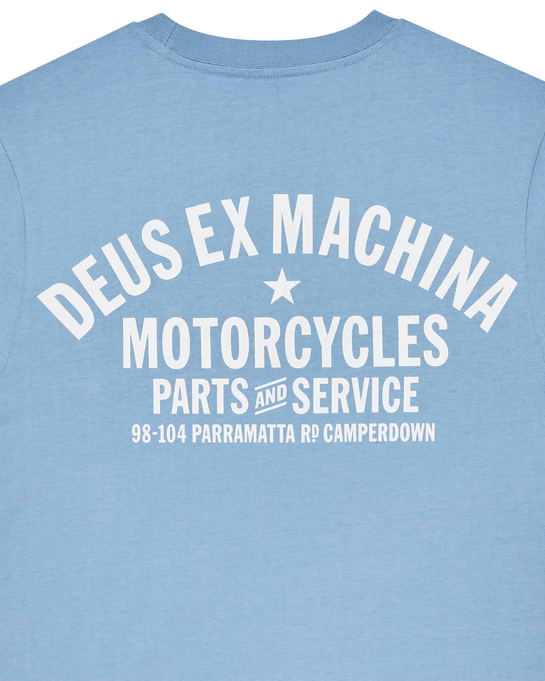 Camiseta Deus Camperdown Address Glacier Blue — look