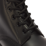 Detalle piel Smooth y ojales Dr. Martens 1460 Black