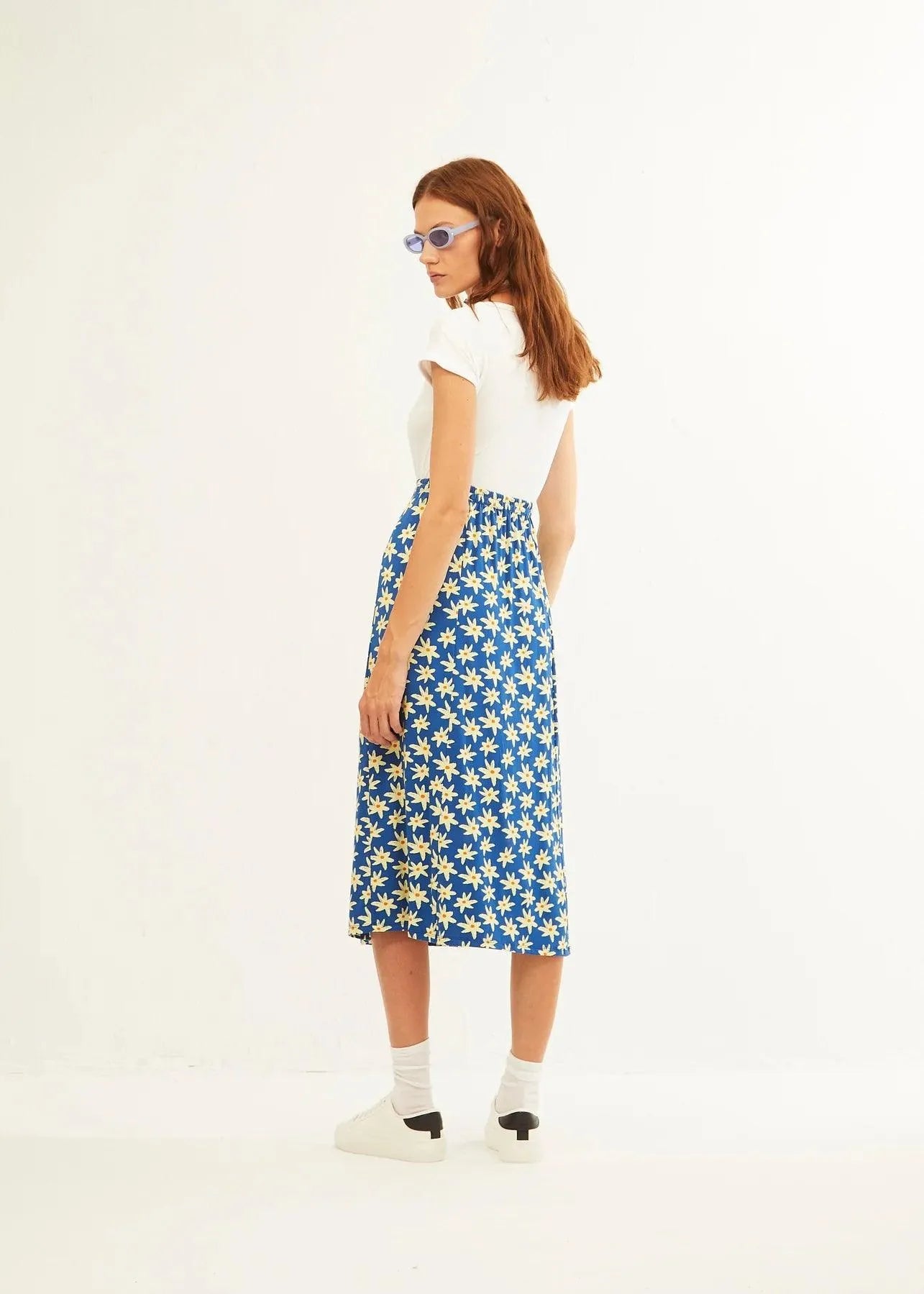 Falda Xantik Apertura Lateral Navy Daisy - ECRU