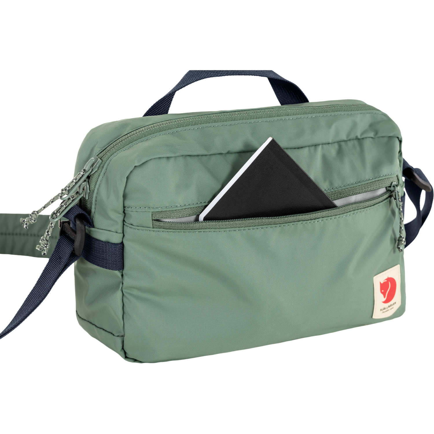 FJÄLLRÄVEN High Coast Crossbody Patina Green detalle bolsillo frontal