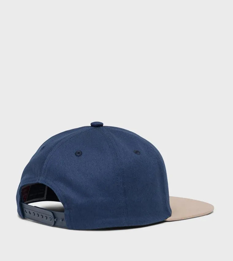 Gorra Herschel Whaler 6 Panel Black Irish Cream - ECRU