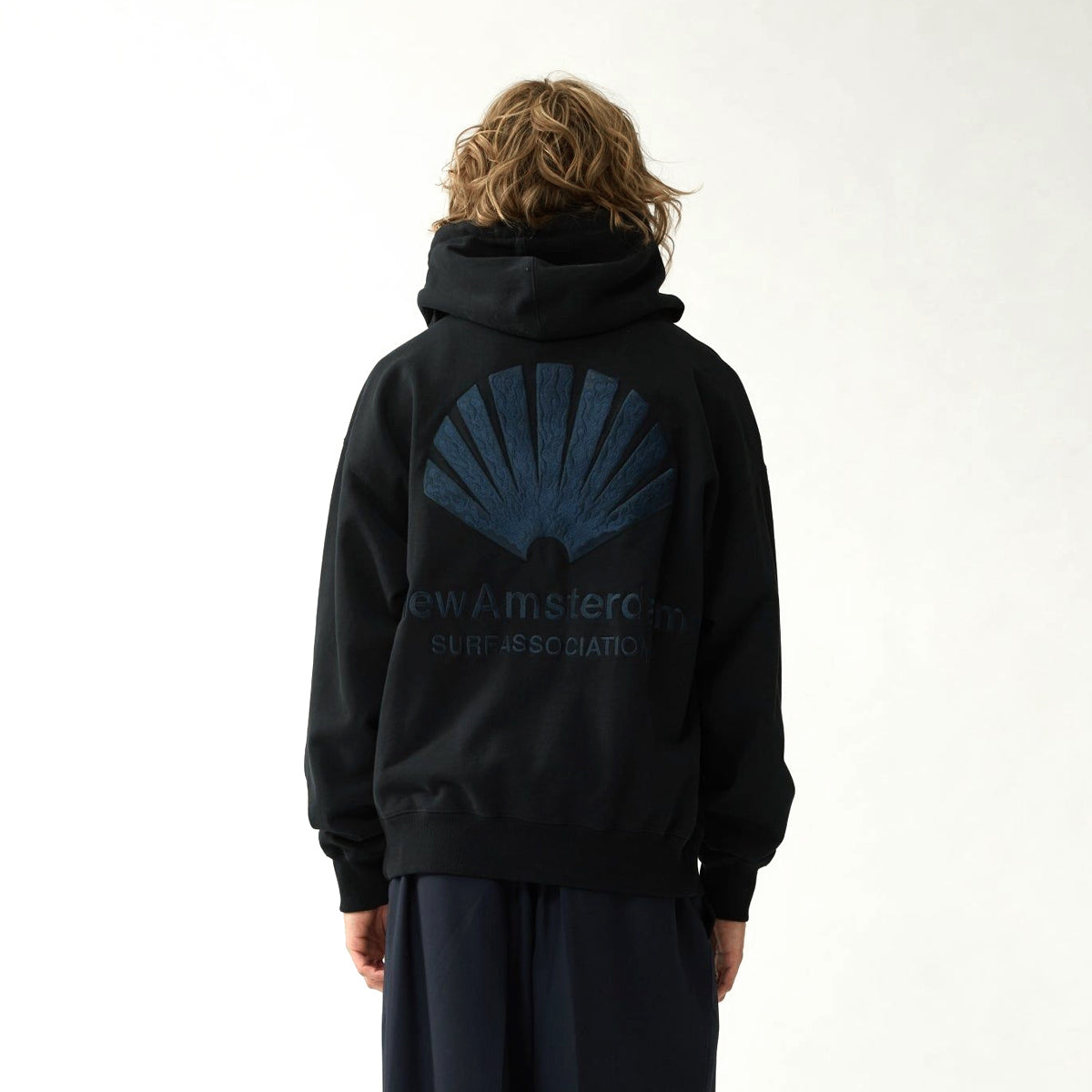 NEW AMSTERDAM Logo Hoodie Black Night Sky look 2
