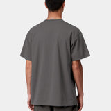 Camiseta CARHARTT WIP S/S American Script Graphite vista trasera en modelo