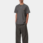 Camiseta CARHARTT WIP S/S American Script Graphite look completo