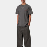 Camiseta CARHARTT WIP S/S American Script Graphite look completo