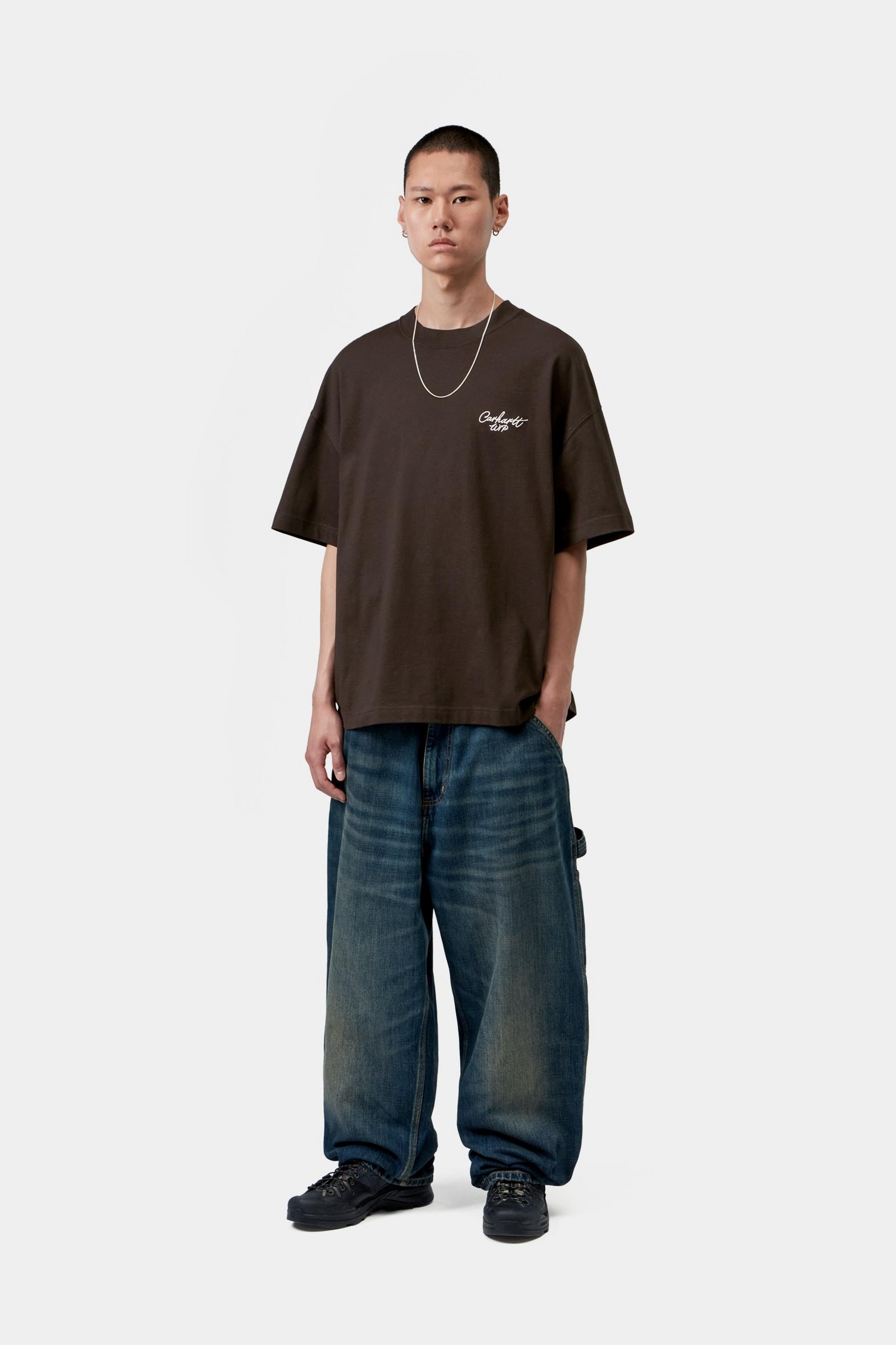 Camiseta CARHARTT WIP S/S Signature Script Tobacco Natural look completo