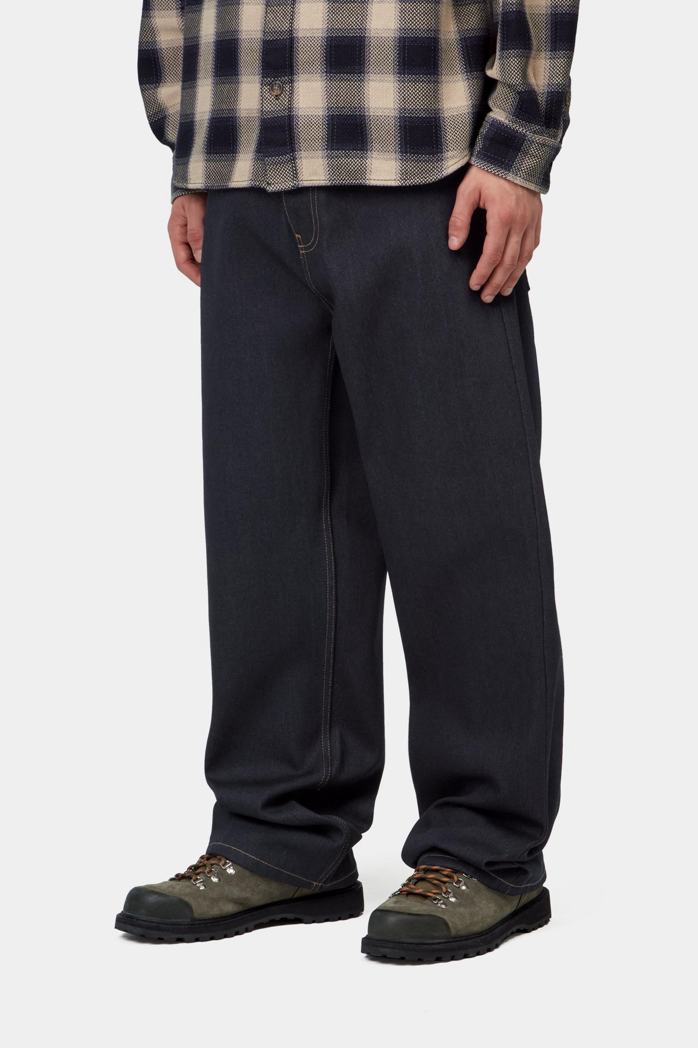 Pantalón CARHARTT WIP Payson Blue Rigid look completo