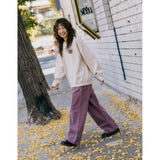 Sudadera KAPPY Pitch Fluff Sweatshirt Cream, vista frontal sobre modelo