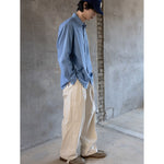 Pantalones KAPPY Bio Cotton Cargo Pants Cream, vista lateral sobre modelo