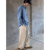 Pantalones KAPPY Bio Cotton Cargo Pants Cream, vista lateral sobre modelo