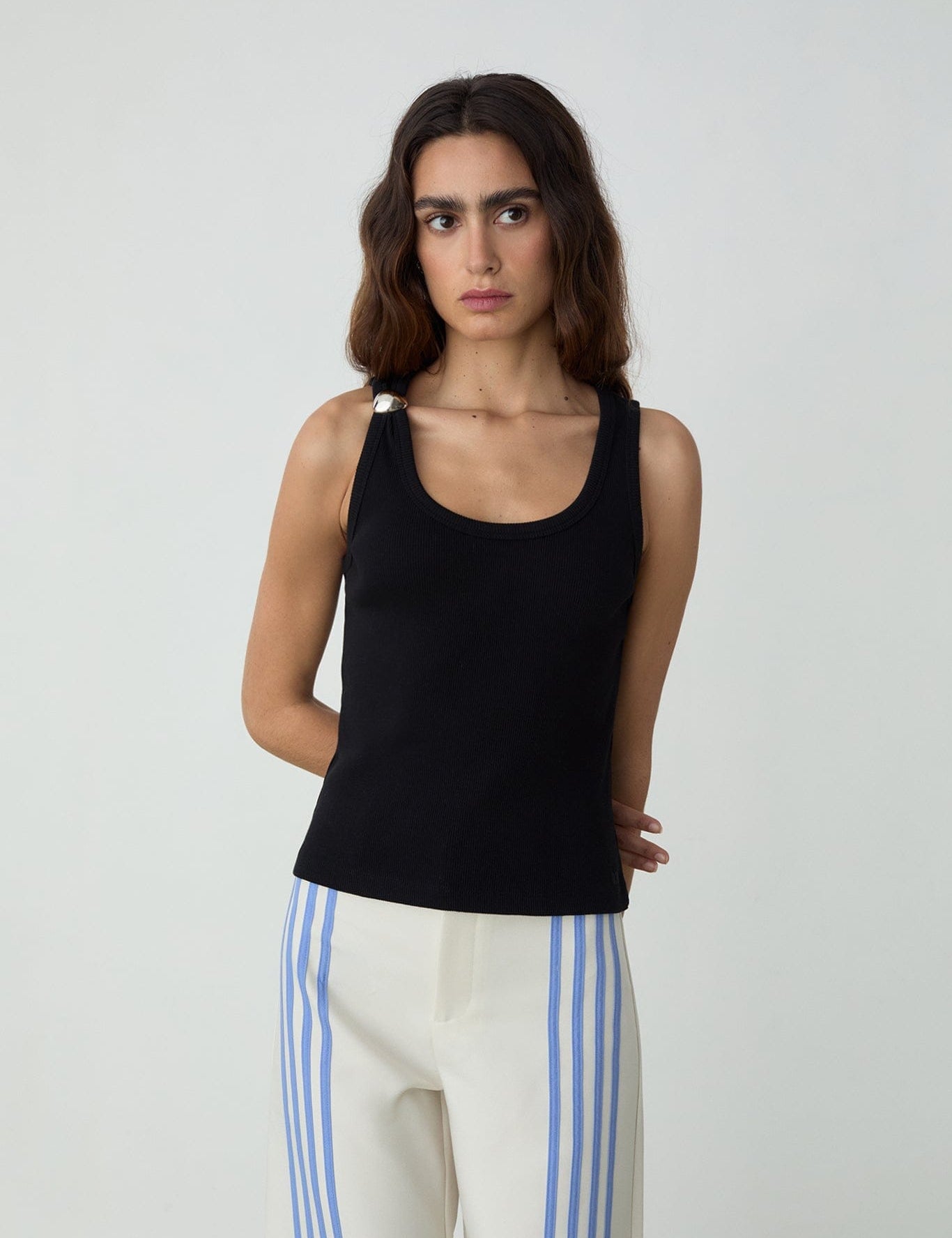 Top de tirantes LAAGAM Eden Black - imagen 1