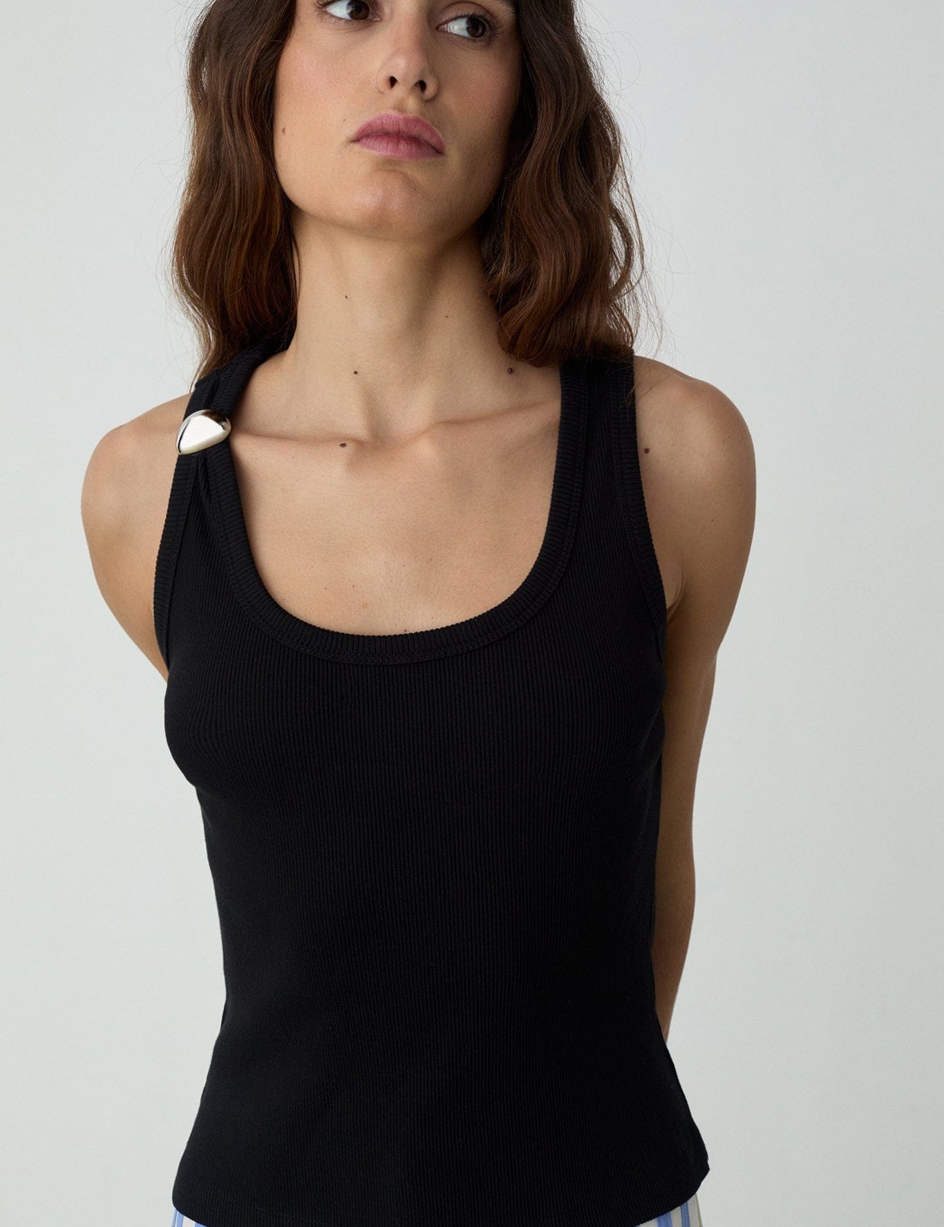Top de tirantes LAAGAM Eden Black - imagen 2