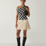 Top LAAGAM Tate Squared Asymmetric Black - imagen 1