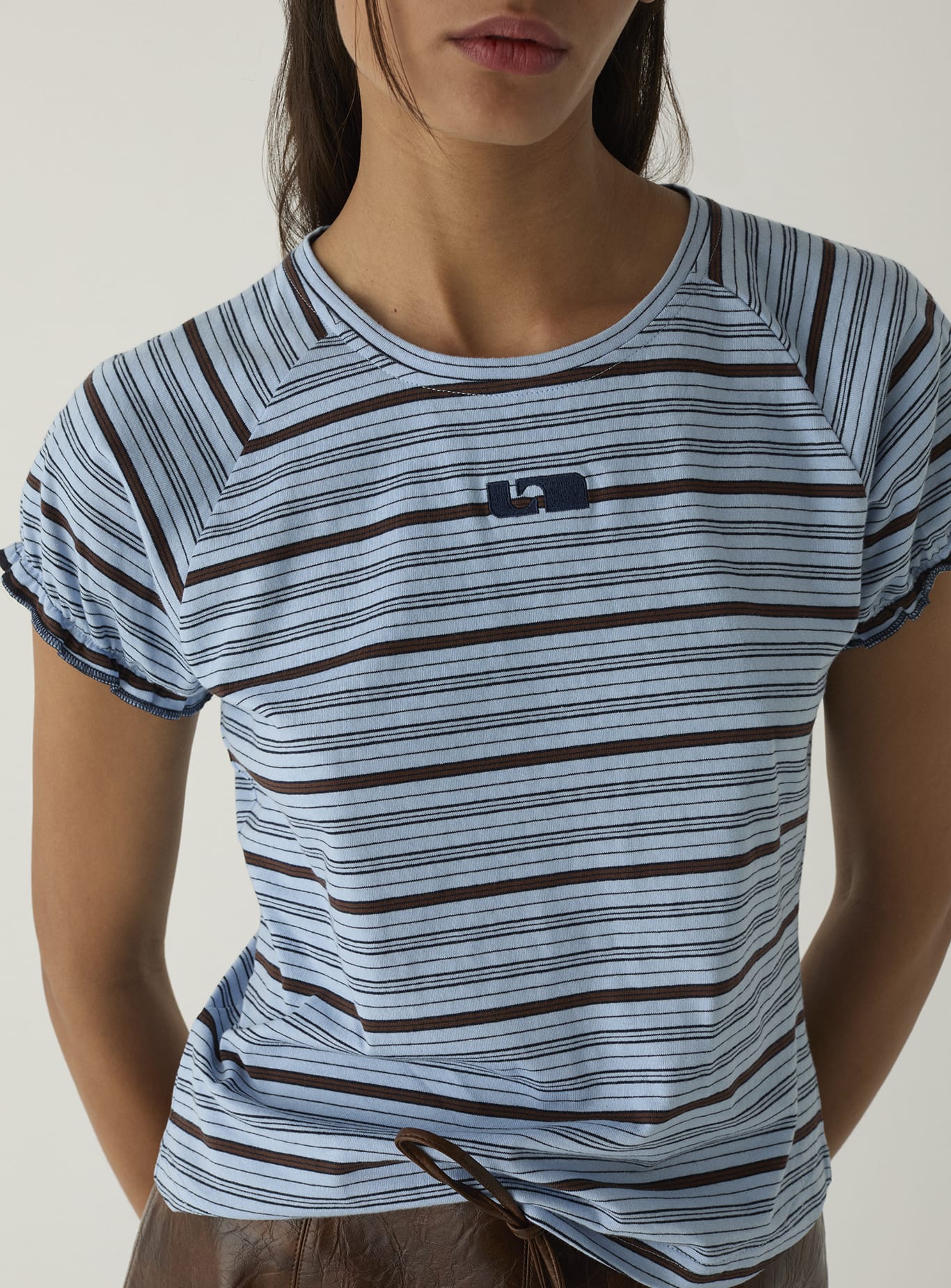 Camiseta LAAGAM Zaira Embroidered Logo Blue - imagen 3