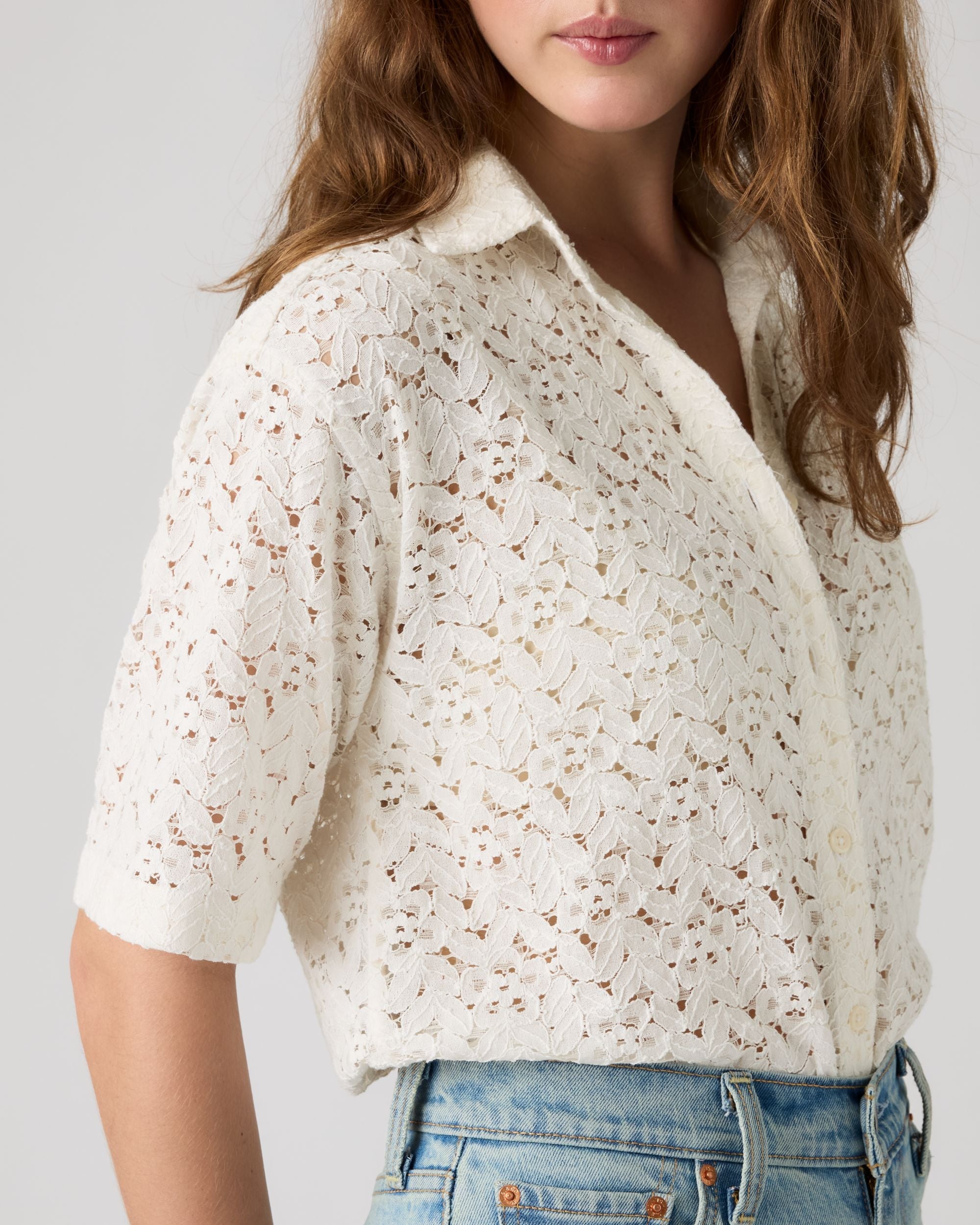 Camisa LEVI'S Harlie Lace Egret - detalle frontal