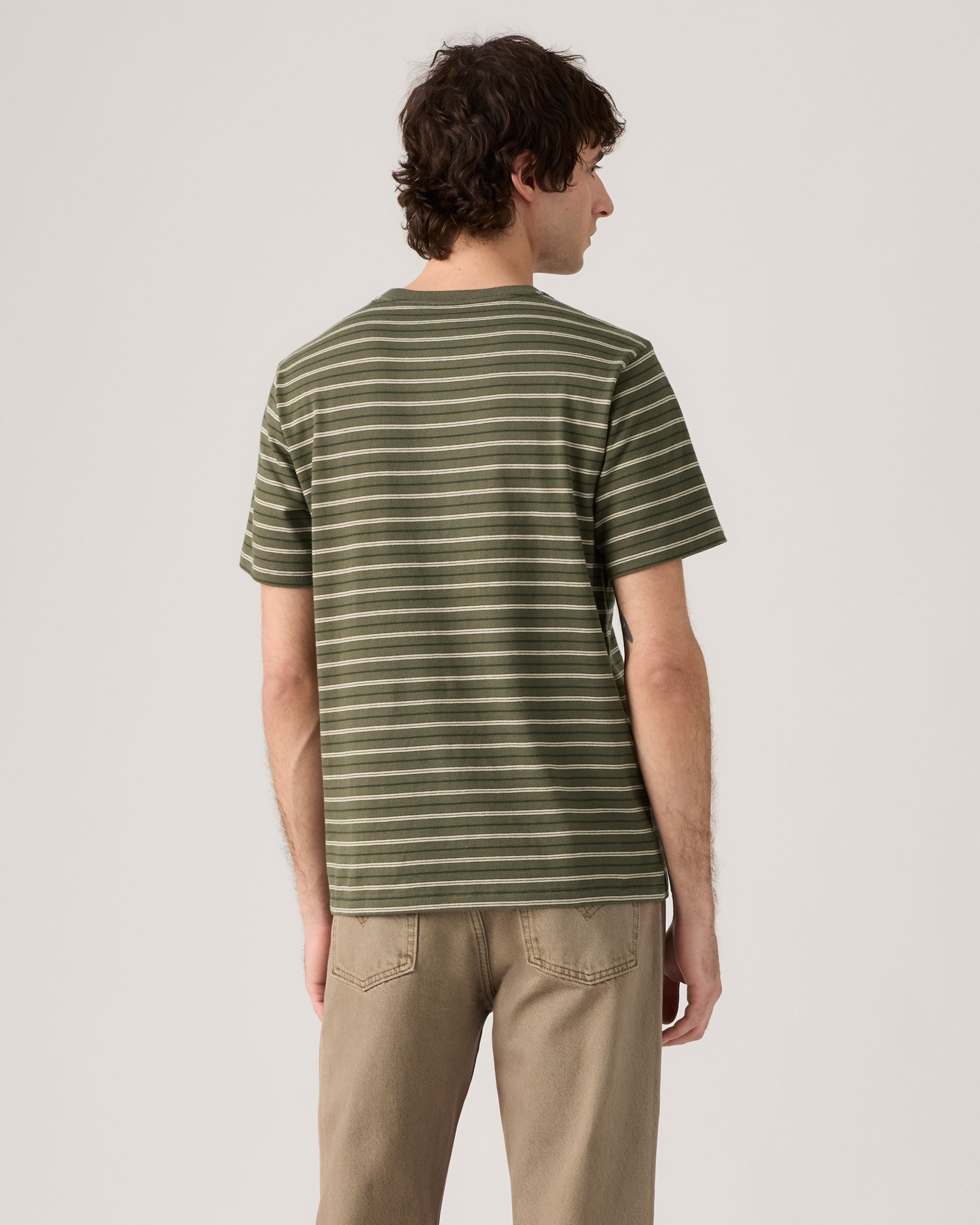 Camiseta LEVI'S Original Housemark Max Stripe Green - modelo trasero