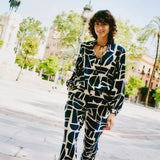 B.YOUNG Ihamma Bluse mit geometrischem Muster in Mittelblau