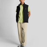 LYLE &amp; SCOTT – Schlichtes Steward-T-Shirt