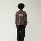 Detalle de sudadera New Amsterdam Logo Crewneck Falcon