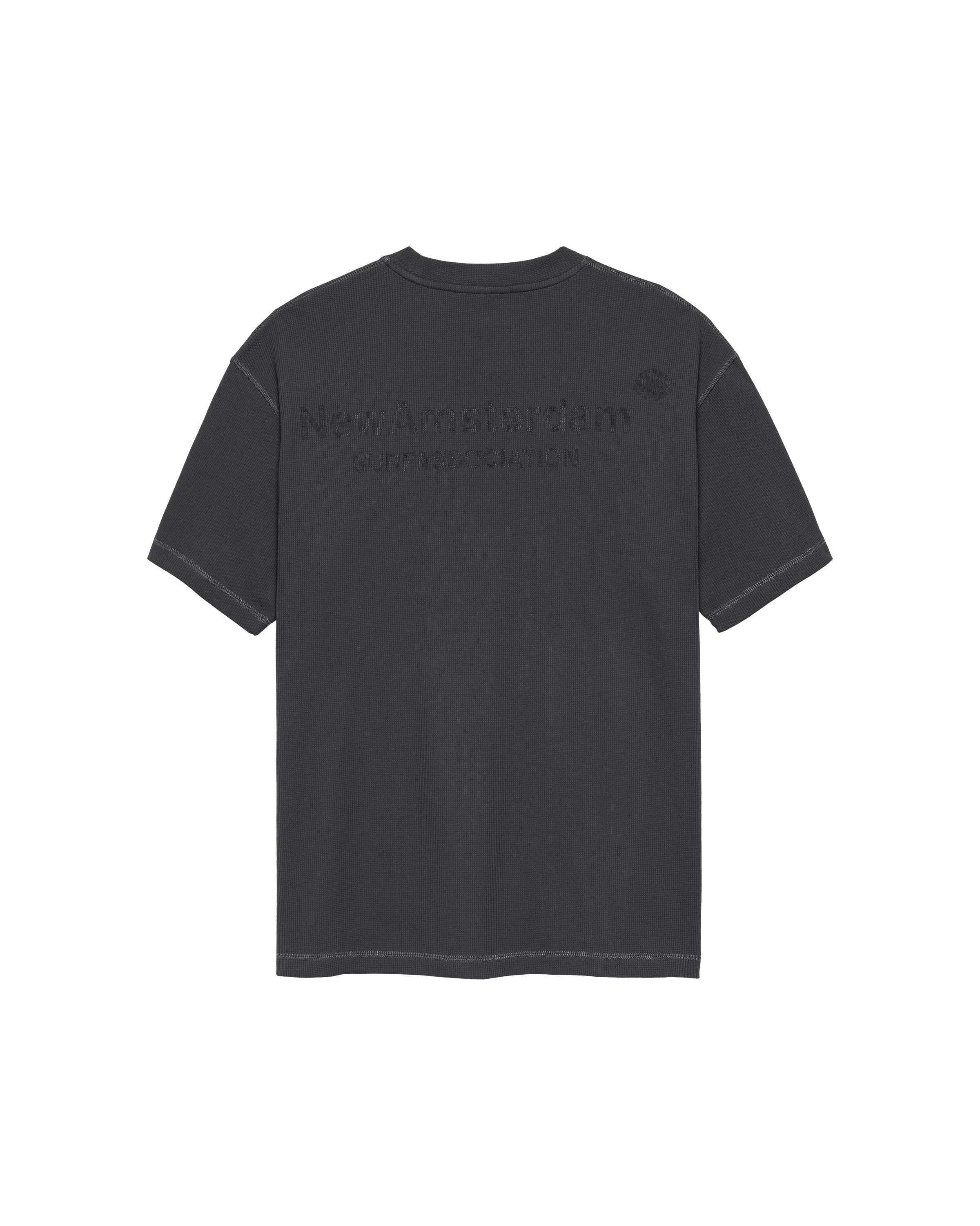 Camiseta New Amsterdam Logo Tee Waffle Caviar vista trasera