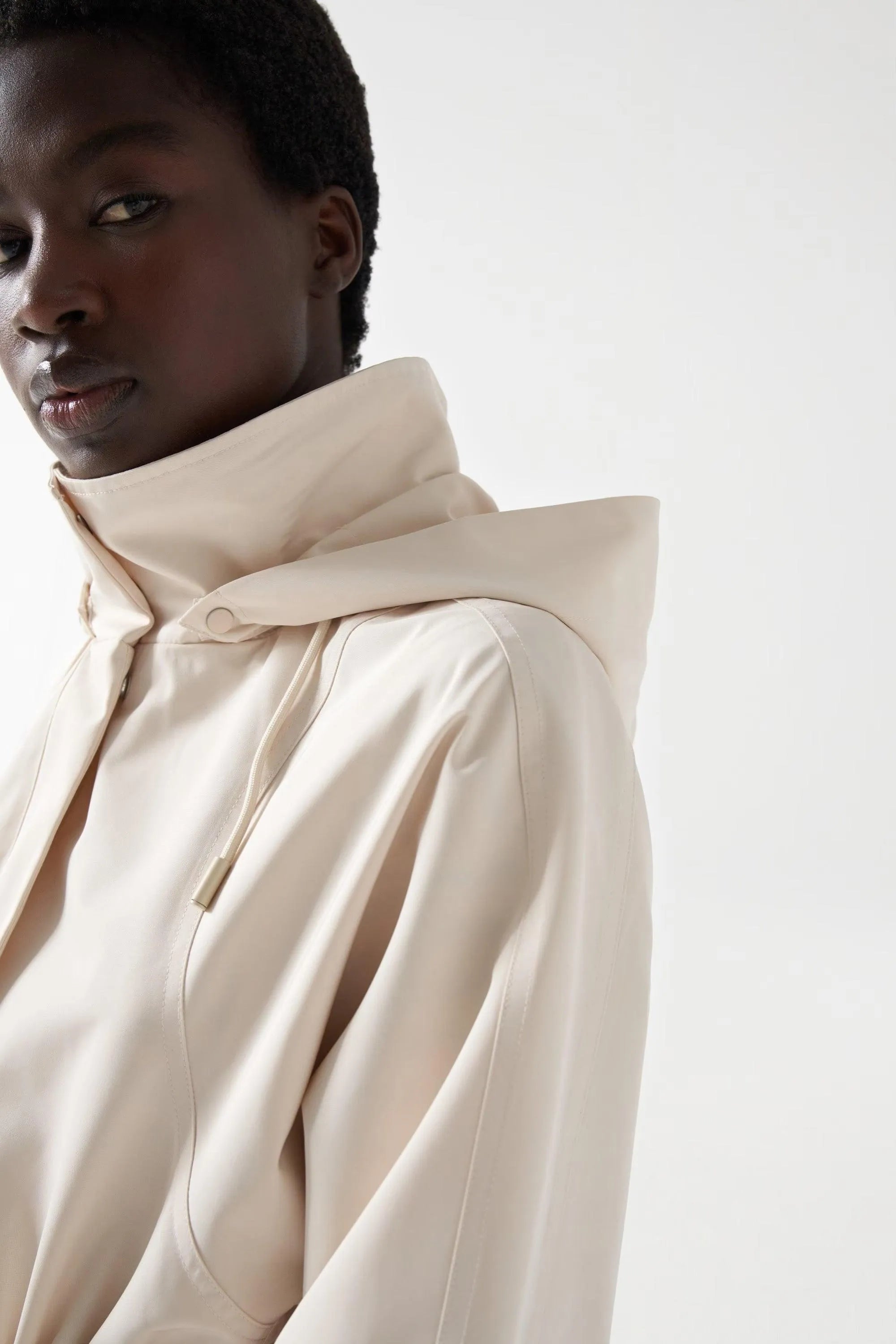 Parka Salsa Corta con Capucha - ECRU