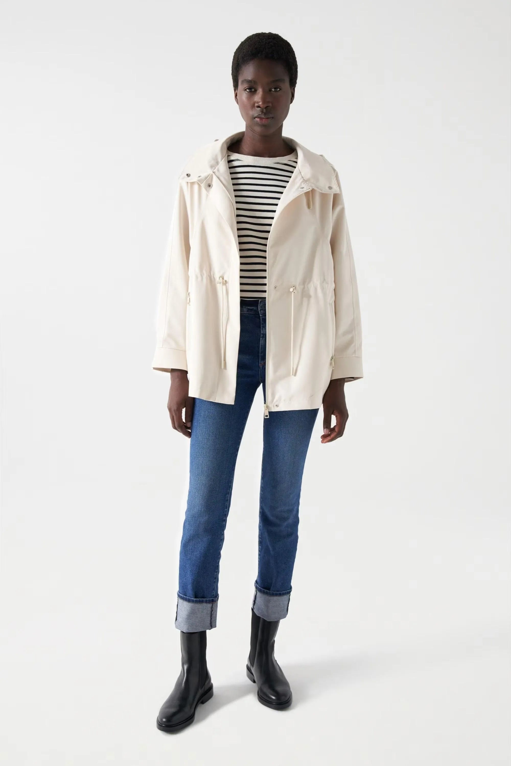 Parka Salsa Corta con Capucha - ECRU